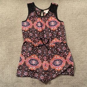 Large Pattern Romper//Large